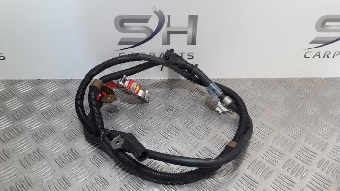 Używane Kabel (rózne) Mercedes E (C207) E-200 CGI 16V BlueEfficiency Cena na żądanie oferowane przez SH Carparts