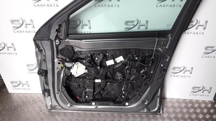 Portière 4portes avant droite d'un Mercedes-Benz GLC (X253) 2.0 250 16V 4-Matic 2019