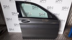 Używane Drzwi prawe przednie wersja 4-drzwiowa Mercedes GLC (X253) 2.0 250 16V 4-Matic Cena € 675,00 Procedura marży oferowane przez SH Carparts