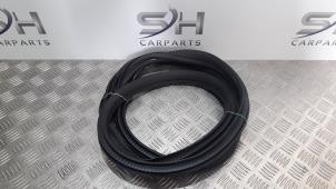 Used Rear door seal 4-door, right Mercedes CLA Shooting Brake (117.9) 2.2 CLA-220 CDI 16V Price € 20,00 Margin scheme offered by SH Carparts