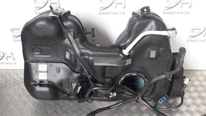 Tank from a Mercedes-AMG CLA AMG (118.3) 2.0 CLA-45 S AMG Turbo 16V 4-Matic+ 2020