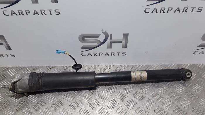Rear shock absorber, left from a Mercedes-AMG CLA AMG (118.3) 2.0 CLA-45 S AMG Turbo 16V 4-Matic+ 2020