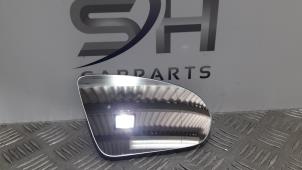 Used Mirror glass, right Mercedes A (177.0) 1.5 A-180d Price € 30,00 Margin scheme offered by SH Carparts