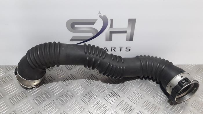 Gebrauchte Intercooler Rohr Mercedes A (W176) 1.8 A-180 CDI 16V Autom. Preis € 15,00 Margenregelung angeboten von SH Carparts