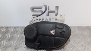 Used Expansion vessel Mercedes Vito Price € 23,00 Margin scheme offered by SH Carparts