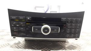 Used Radio CD player Mercedes E Estate (S212) E-220 CDI 16V BlueEfficiency Price € 140,00 Margin scheme offered by SH Carparts