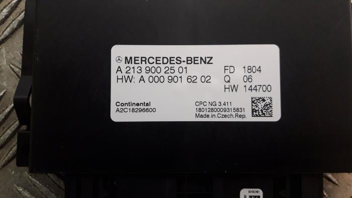 Automatic gearbox computer from a Mercedes-Benz E (W213) E-200d 2.0 Turbo 16V 2018