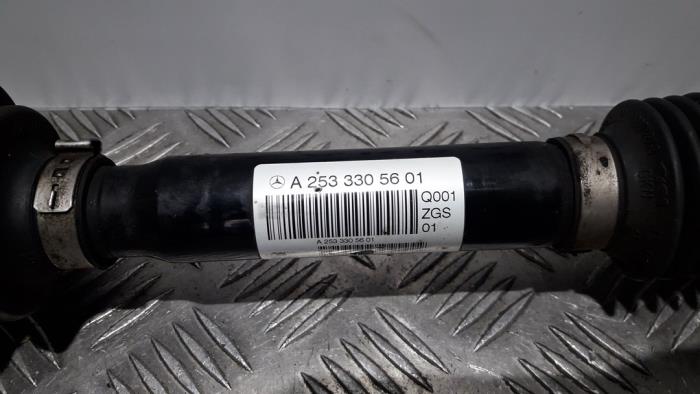 Front drive shaft, left from a Mercedes-Benz GLC (X253) 2.0 250 16V 4-Matic 2019