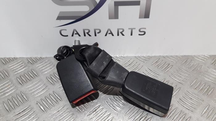 Rear seatbelt buckle, right from a Mercedes-Benz GLC (X253) 2.0 250 16V 4-Matic 2019