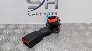 Used Rear seatbelt buckle, right Mercedes GLC (X253) 2.0 250 16V 4-Matic Price € 20,00 Margin scheme offered by SH Carparts