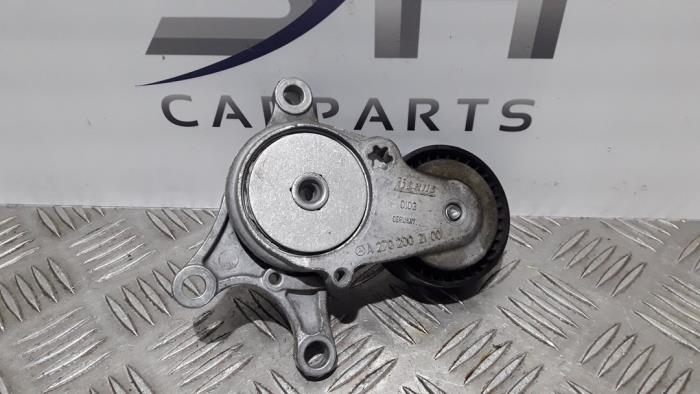 Usados Rodillo tensor correa múltiple Mercedes A Limousine (177.1) 2.0 A-35 AMG Turbo 16V 4Matic Precio € 20,00 Norma de margen ofrecido por SH Carparts