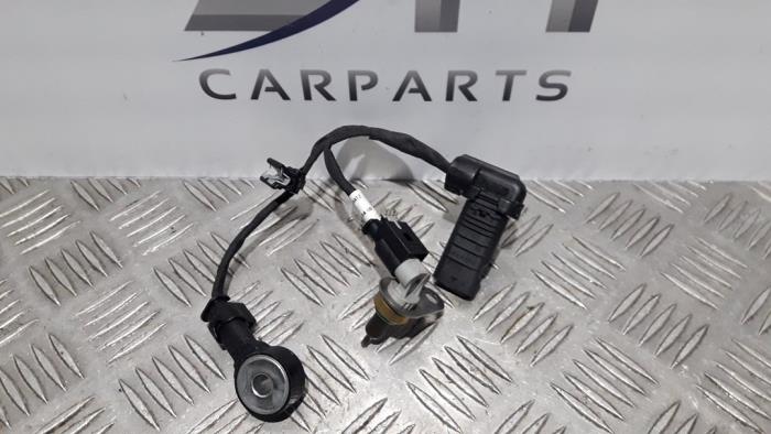 Gebrauchte Temperatursensor Motor Mercedes A Limousine (177.1) 2.0 A-35 AMG Turbo 16V 4Matic Preis € 45,00 Margenregelung angeboten von SH Carparts