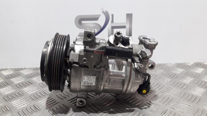 Air conditioning pump from a Mercedes-AMG CLA AMG (118.3) 2.0 CLA-45 S AMG Turbo 16V 4-Matic+ 2020