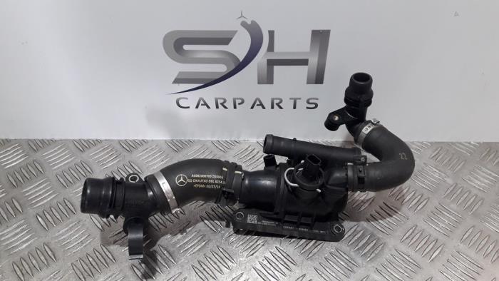 Begagnade Termostathus Mercedes A (177.0) 1.5 A-180d Pris € 100,00 Marginaltabell erbjuds av SH Carparts
