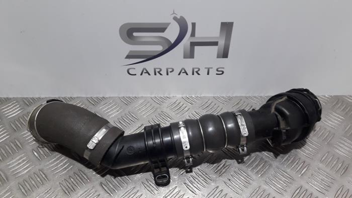 Usagé Tuyau intercooler Mercedes A (177.0) 1.5 A-180d Prix € 60,00 Règlement à la marge proposé par SH Carparts