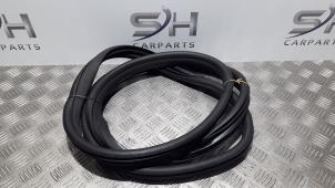 Used Rear door seal 4-door, right Mercedes E (W213) E-200d 2.0 Turbo 16V Price € 20,00 Margin scheme offered by SH Carparts
