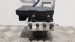 ABS-pump från en Mercedes-Benz Citan (415.6) 1.5 108 CDI 2013