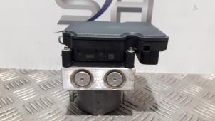 ABS-pump från en Mercedes-Benz Citan (415.6) 1.5 108 CDI 2013