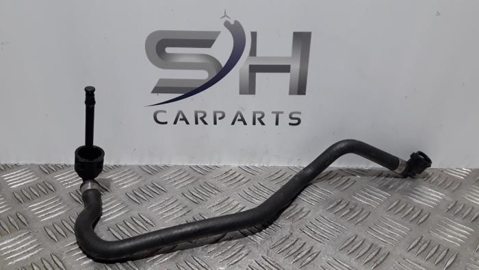 Usagé Conduit (divers) Mercedes A (177.0) 1.5 A-180d Prix € 30,00 Règlement à la marge proposé par SH Carparts