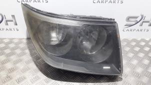 Used Headlight, left Volkswagen Crafter 2.5 TDI 30/32/35 Price € 80,00 Margin scheme offered by SH Carparts