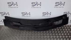 Used Cowl top grille Mercedes Vito Tourer (447.7) 2.2 119 CDI 16V BlueTEC Price € 30,00 Margin scheme offered by SH Carparts