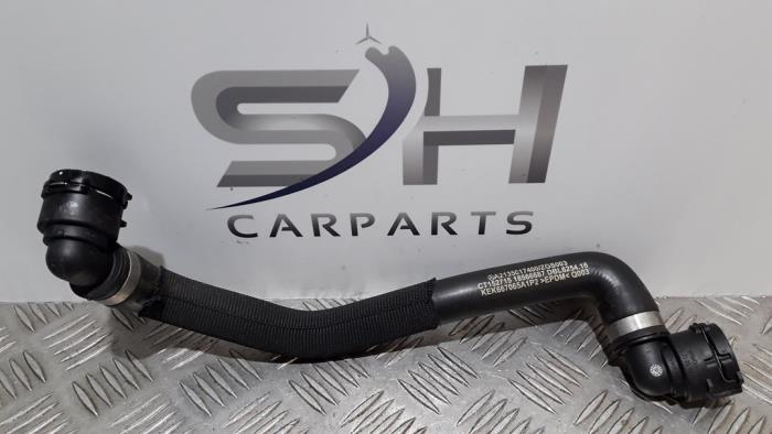 Begagnade Kylarslang Mercedes E Estate AMG (S213) 3.0 E-43 AMG V6 Turbo 4-Matic Pris € 25,00 Marginaltabell erbjuds av SH Carparts