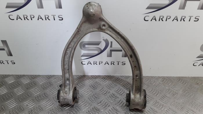 Front upper wishbone, left from a Mercedes-AMG E Estate AMG (S213) 3.0 E-43 AMG V6 Turbo 4-Matic 2018