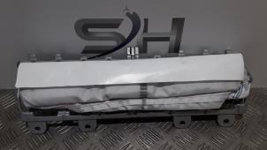 Używane Poduszka powietrzna kolanowa Mercedes A (W176) 1.6 A-180 16V Cena € 70,00 Procedura marży oferowane przez SH Carparts