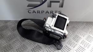 Used Rear seatbelt, right Mercedes A (W169) 1.5 A-150 Price € 30,00 Margin scheme offered by SH Carparts