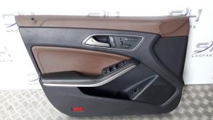 Używane Tapicerka drzwi lewych przednich wersja 4-drzwiowa Mercedes CLA (117.3) 2.2 CLA-220 CDI, d 16V Cena € 200,00 Procedura marży oferowane przez SH Carparts