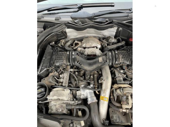 Engine from a Mercedes-Benz E (R207) E-350 CDI V6 24V 2010