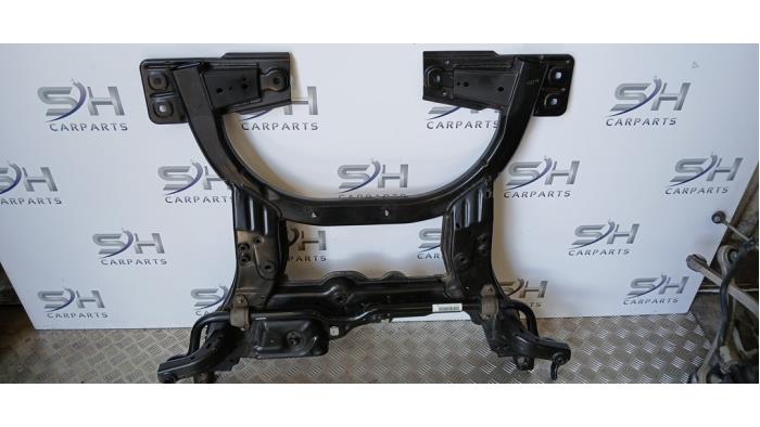 Subframe from a Mercedes-Benz A (W176) 1.6 A-160 16V 2017