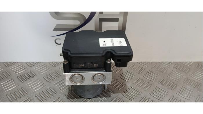 Begagnade ABS-pump Mercedes GLA (156.9) 2.2 200 CDI, d 16V Pris € 150,00 Marginaltabell erbjuds av SH Carparts
