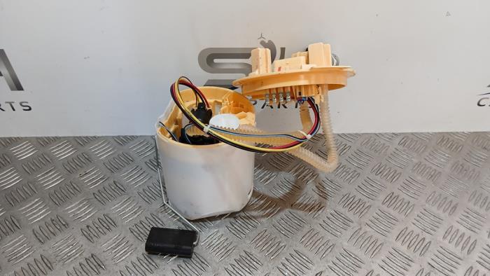 Gebrauchte Kraftstoffpumpe Elektrisch Mercedes A (177.0) 1.5 A-180d Preis € 75,00 Margenregelung angeboten von SH Carparts