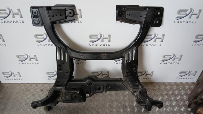 Usagé Faux châssis Mercedes A (W176) 2.0 A-250 Turbo 16V Prix € 65,00 Règlement à la marge proposé par SH Carparts