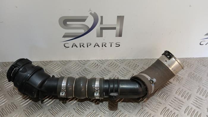 Gebrauchte Intercooler Rohr Mercedes A (177.0) 1.5 A-180d Preis € 60,00 Margenregelung angeboten von SH Carparts