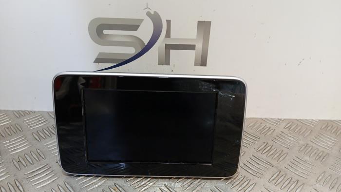 Begagnade Innerdisplay Mercedes C (W205) C-220 2.2 CDI BlueTEC, C-220 d 16V Pris € 170,00 Marginaltabell erbjuds av SH Carparts