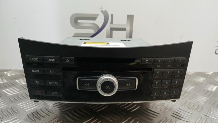Używane System nawigacji Mercedes E Estate (S212) E-220 CDI 16V BlueEfficiency, BlueTEC Cena € 150,00 Procedura marży oferowane przez SH Carparts