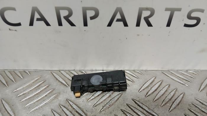 Begagnade Regnsensor Mercedes A (W176) 1.6 A-180 16V Pris € 15,00 Marginaltabell erbjuds av SH Carparts
