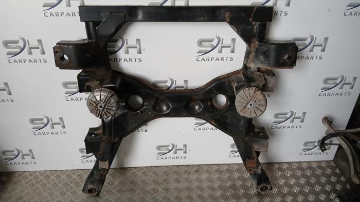 Used Subframe Mercedes Vito (639.6) 2.2 109 CDI 16V Price € 120,00 Margin scheme offered by SH Carparts