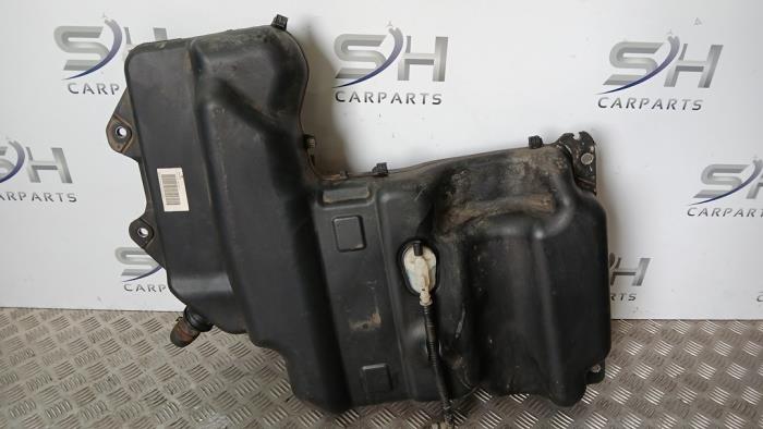Gebrauchte Adblue Tank Mercedes Vito (447.6) 1.6 109 CDI 16V Preis € 340,00 Margenregelung angeboten von SH Carparts