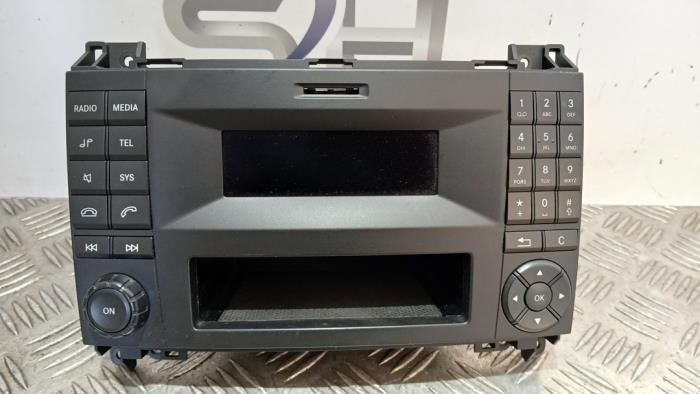 Usagé Système navigation Mercedes Vito (447.6) 1.6 111 CDI 16V Prix € 300,00 Règlement à la marge proposé par SH Carparts
