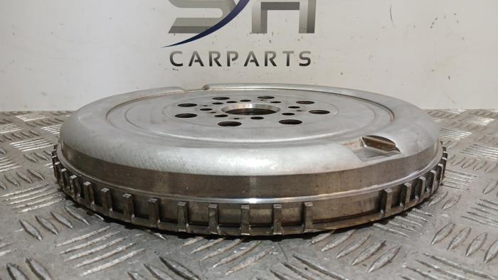 Gebrauchte Schwungrad Mercedes C Estate (S206) C-300 e 2.0 Turbo Preis € 300,00 Margenregelung angeboten von SH Carparts