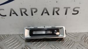 Begagnade Innerbelysning, bak Mercedes C Estate (S206) C-300 e 2.0 Turbo Pris € 10,00 Marginaltabell erbjuds av SH Carparts