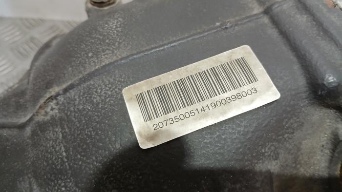 Differential hinten van een Mercedes-Benz C Estate (S204) 2.2 C-200 CDI 16V BlueEFFICIENCY 2011