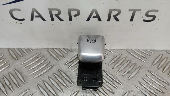 Gebrauchte Handbremse Schalter Mercedes C (W205) C-200 1.6 CDI BlueTEC, C-200 d 16V Preis € 15,00 Margenregelung angeboten von SH Carparts