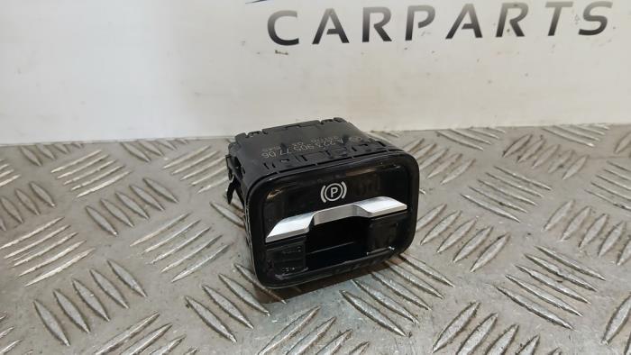 Gebrauchte Handbremse Schalter Mercedes C Estate (S206) C-300 e 2.0 Turbo Preis € 15,00 Margenregelung angeboten von SH Carparts