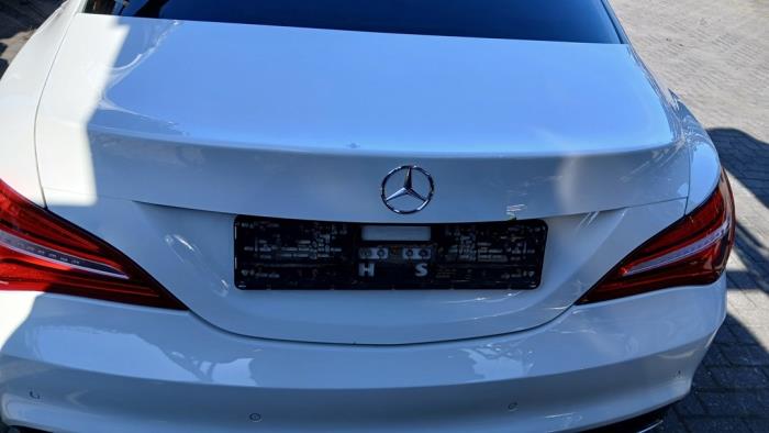 Używane Tylna klapa Mercedes CLA (117.3) 1.6 CLA-180 16V Cena € 190,00 Procedura marży oferowane przez SH Carparts