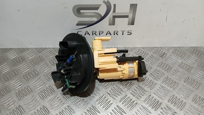 Usagé Pompe à carburant Mercedes C (W205) C-220 2.2 CDI BlueTEC, C-220 d 16V Prix € 17,50 Règlement à la marge proposé par SH Carparts