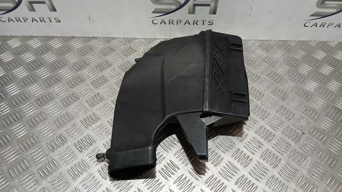 Begagnade Luftfilterhus Mercedes E (C207) E-350 CDI V6 24V Pris € 24,00 Marginaltabell erbjuds av SH Carparts